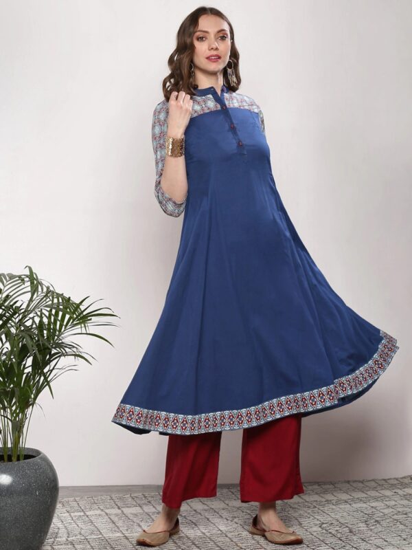 Sangria Women Printed Straight Kurta