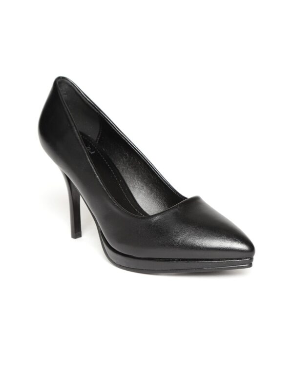 Jove Women Black Solid Pumps