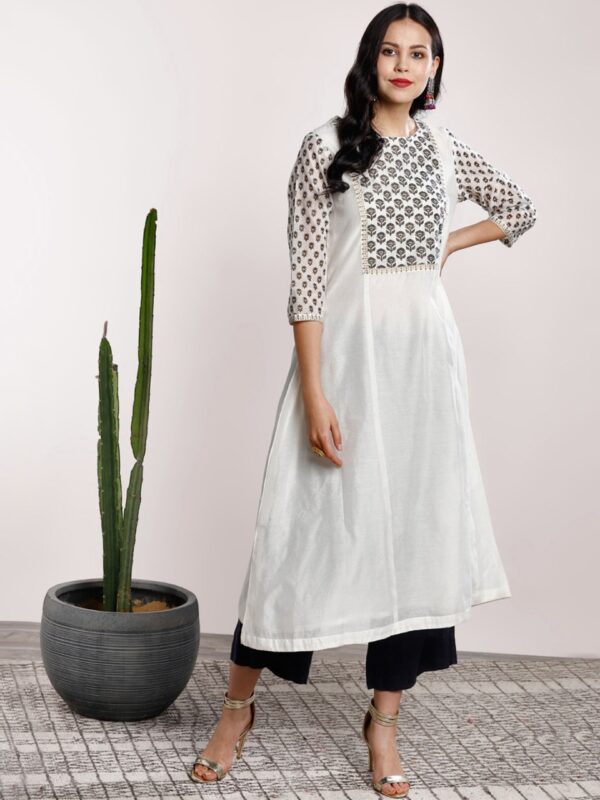 Sangria Women Yoke Design A-Line Kurta