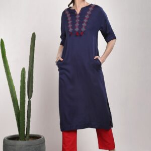 Sangria Women  Yoke Design Straight Kurta