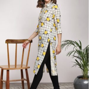 Sangria Women Floral Print Straight Kurta