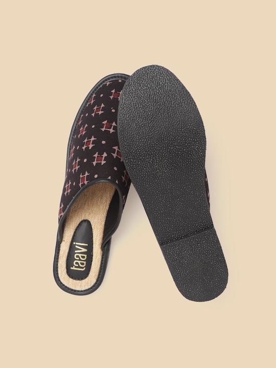 Taavi Women Geometric Print Mules