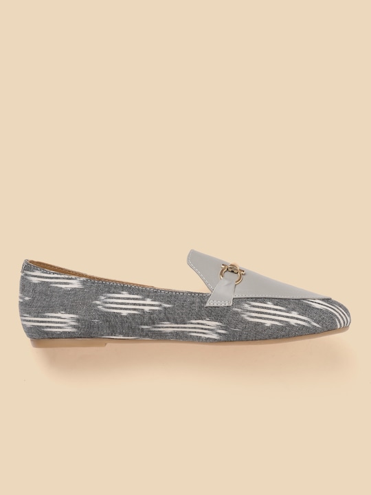 Taavi Women Printed Handcrafted Horsebit Bellies