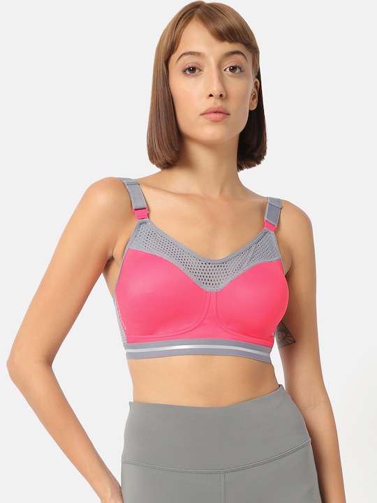 Cultsport Solid Non-Wired Lightly Padded Sports Bra