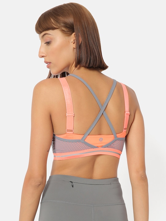 Cultsport Coral Pink Solid Non-Wired Non Padded Sports Bra