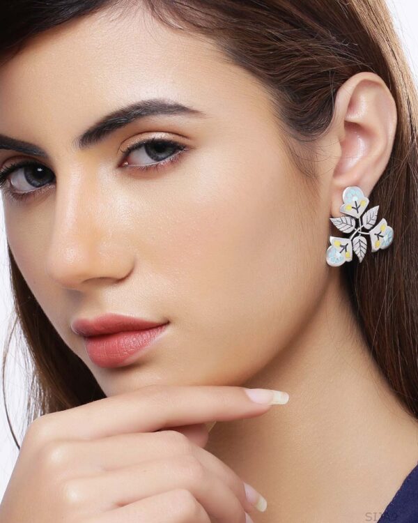 Bagh E Fiza Floral Motifs Earrings