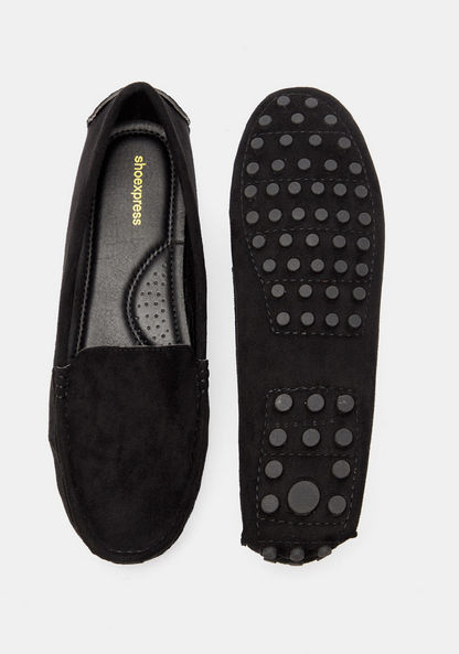 Shoexpress Solid Slip-On Moccasins