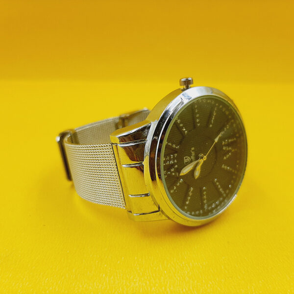 Scheffer"s Metal Strip Round Shape Analog Watch For Female