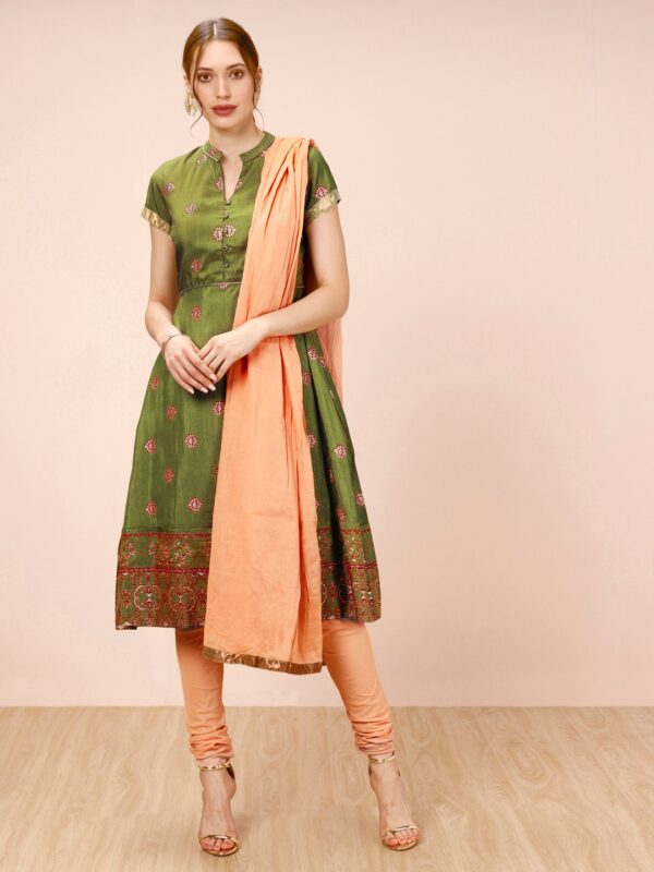 all about you Women Olive Green  Peach-Coloured Printed Kurta With Churidar  Dupatta