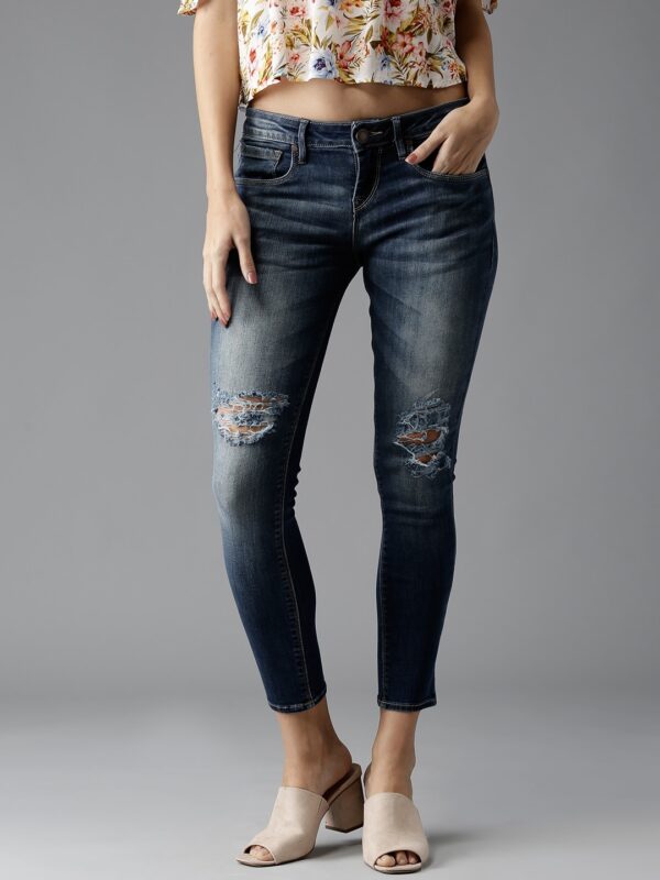 HERENOW Women Blue Skinny Fit Mid-Rise Mildly Distressed Stretchable Cropped Jeans