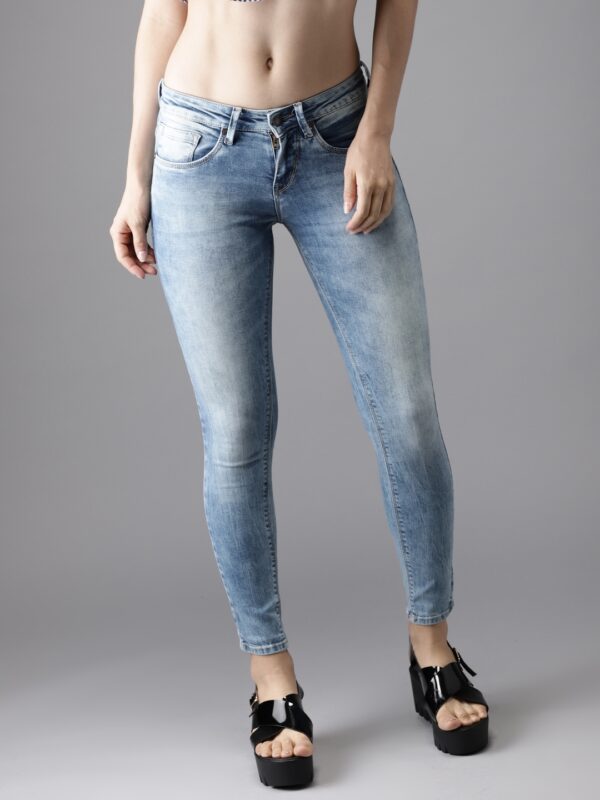 HERENOW Women Blue Skinny Fit Mid-Rise Cropped Clean Look Stretchable Jeans