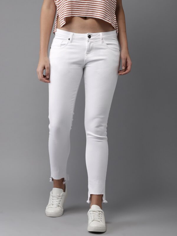 HERENOW Women White Ankle Skinny Fit Mid-Rise Clean Look Stretchable Jeans