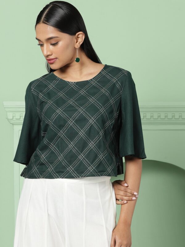 House of Pataudi Women Green Embroidered Boxy Top