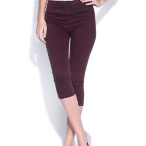 IZABEL LONDON by Women Pantaloons Burgundy Tight Fit Solid Capri