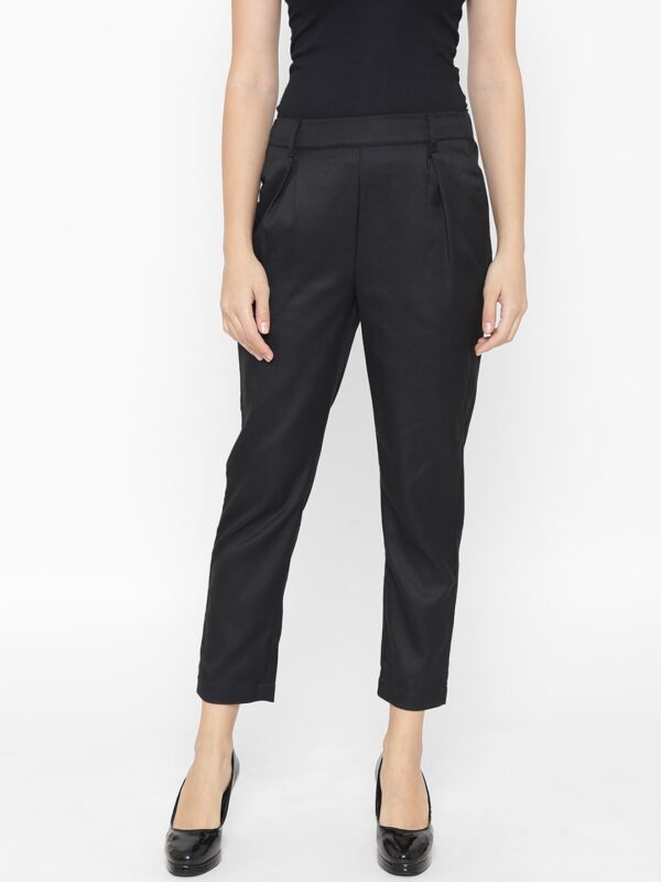 OVS Women Black Regular Fit Solid Cropped Trousers