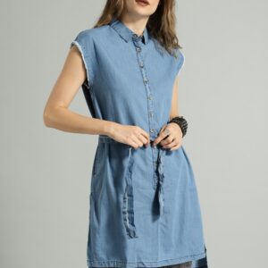 Roadster Women  Slim Fit Solid Chambray Casual Longline Shirt