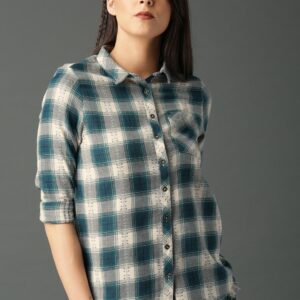 Roadster Fast and Furious Women Off-White  Green Regular Fit Checked Casual Shirt