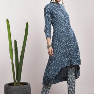 Sangria Women Blue  White Printed Kurta with Trousers