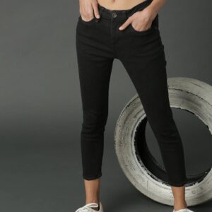 Roadster Women Black Skinny Fit Mid-Rise Clean Look Stretchable Cropped Jeans