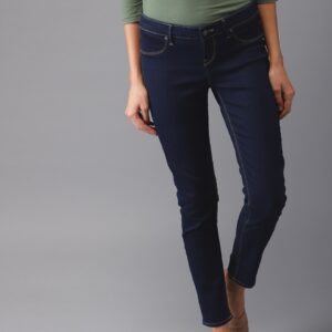 HERE&NOW Women Cropped Denim Stretchable Jeans