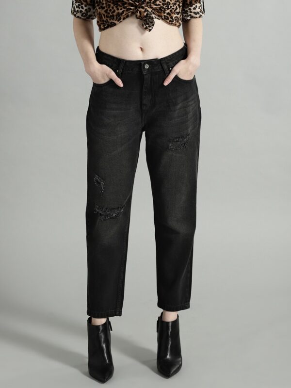 Roadster Women Black Solid Crop Jeans