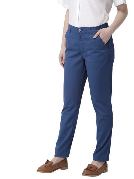 Levis Women Skinny Fit Solid Chinos