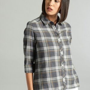 Roadster Women Regular Fit Checked Casual Shirt