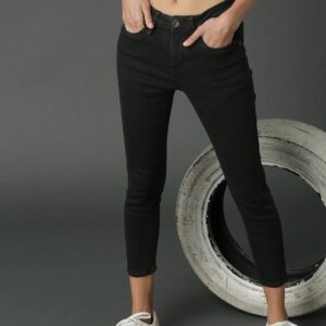 Roadster Women Skinny Fit Stretchable Cropped Jeans