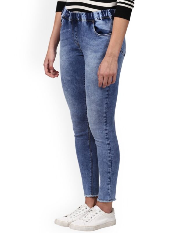 Park Avenue Woman Skinny Fit Stretchable Jeans