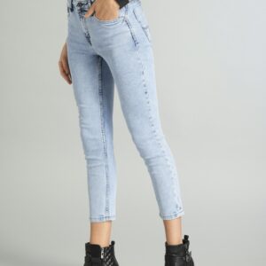 Roadster Women Regular Fit Stretchable Cropped Jeans