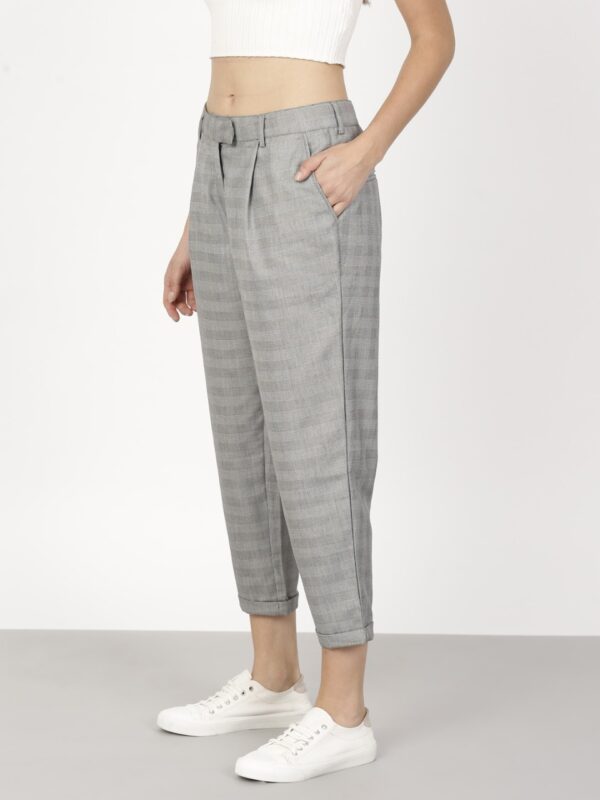 ether Women Tapered Fit Checked Cropped Trousers