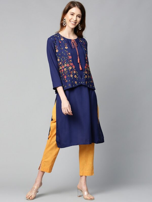 HERE&NOW Women Solid Straight Kurta with Ethnic Jacket