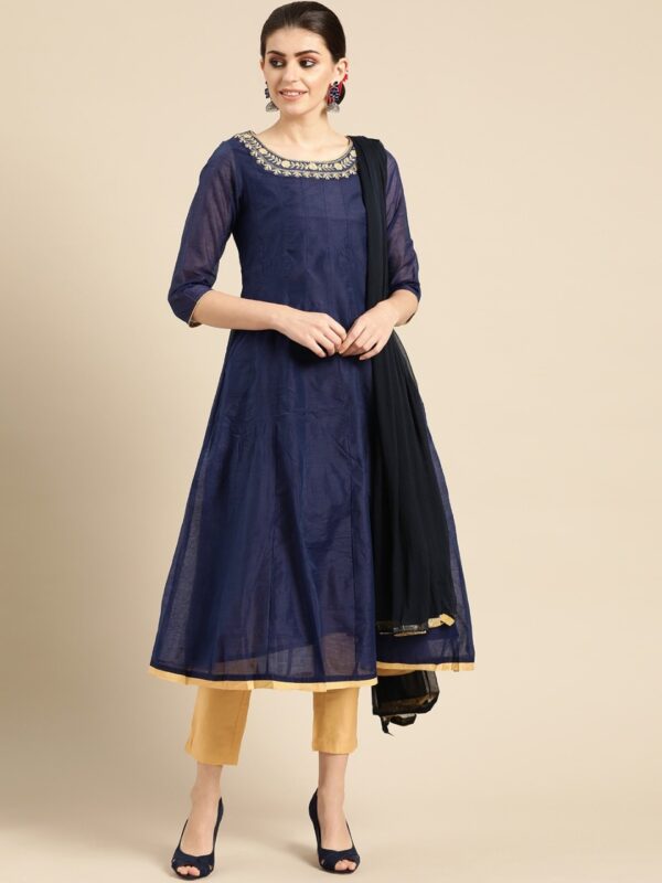 IMARA Women Solid Kurta With Trousers & Dupatta