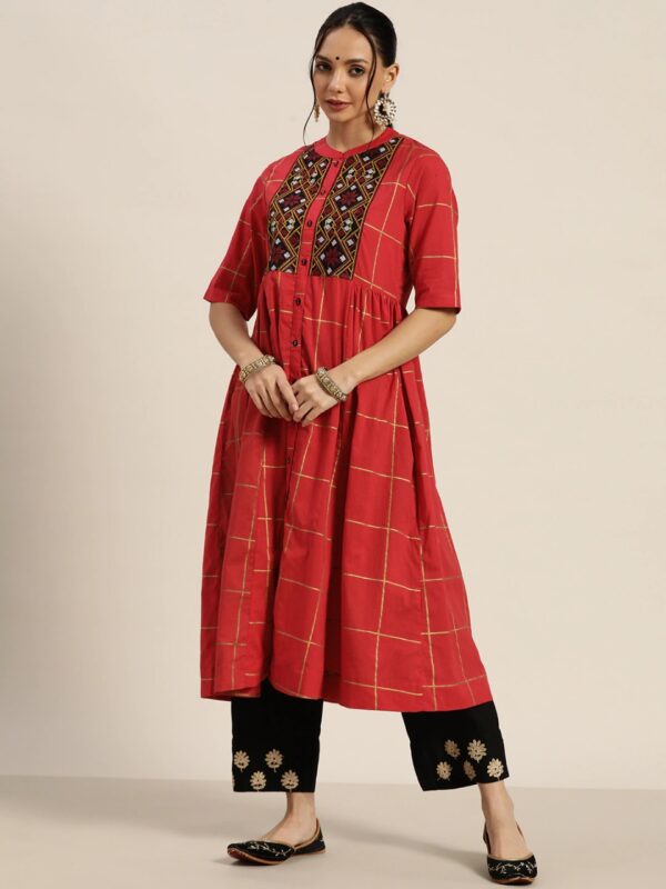 Sangria Women Checked Pure Cotton Thread Work Kurta