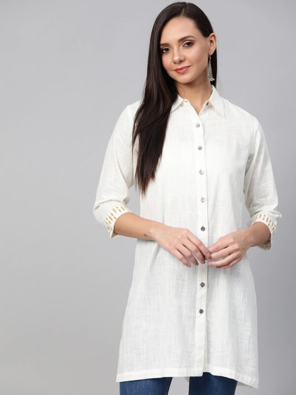 Sangria Women Off White Solid Tunic