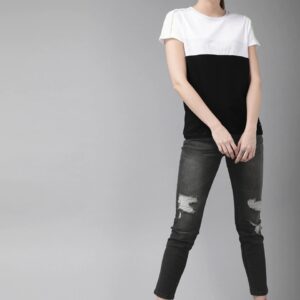 Roadster Women Skinny Fit Mid-Rise Mildly Distressed Stretchable Jeans