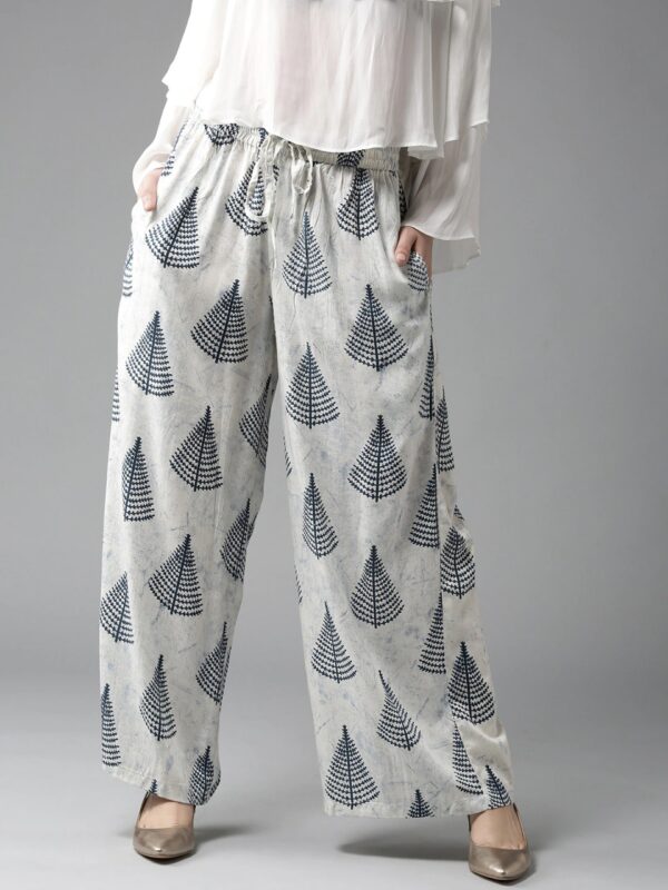 HERE&NOW Women Printed Wide Leg Palazzos