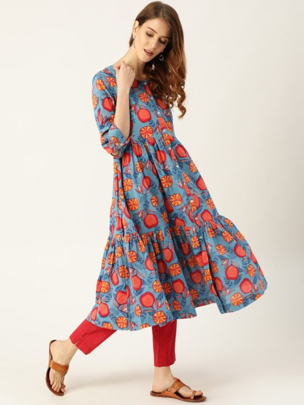 Sangria Women Anaanas Print Tiered A-line Kurta