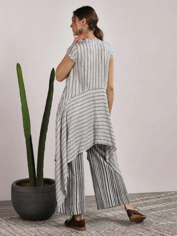 Sangria Women Striped Regular Pure Cotton Kurta with Palazzos