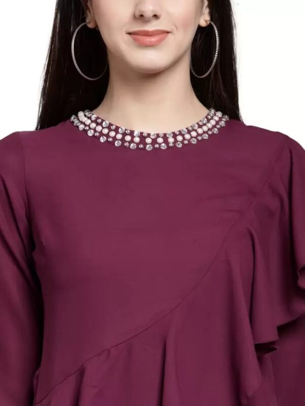 PLUSS Casual Regular Sleeves Embellished Women Top