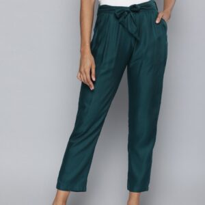 HERE&NOW Women Regular Fit Solid Cropped Peg Trousers