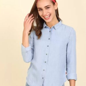 LEVI"S Women Regular Fit Solid Spread Collar Casual Shirt