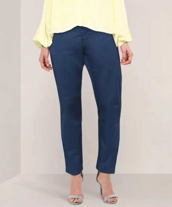 LEVI"S  Regular Fit Women Cotton Blend Trousers