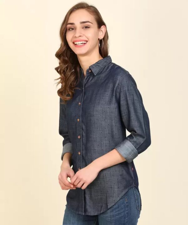 LEVI"S  Women Regular Fit Printed Spread Casual Shirt