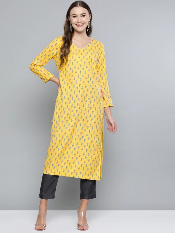 HERE&NOW Women Quirky Print Straight Angrakha Kurta