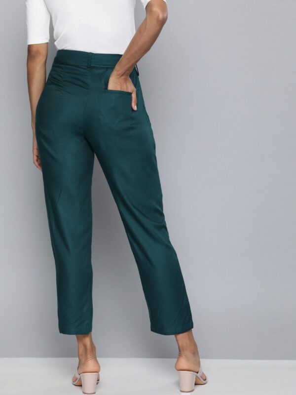 HERE&NOW Women Regular Fit Solid Cropped Peg Trousers