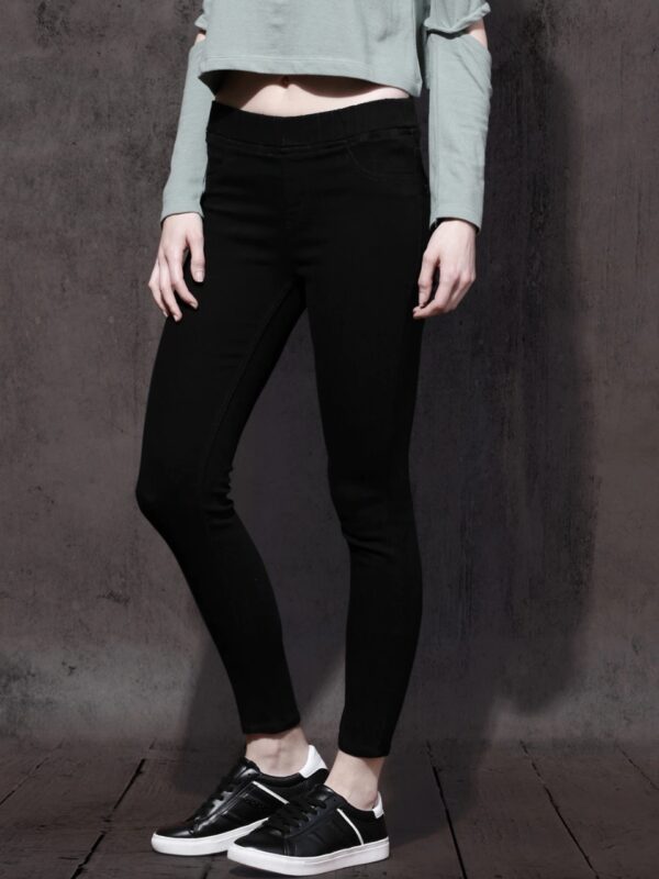 Roadster Women Black Jeggings