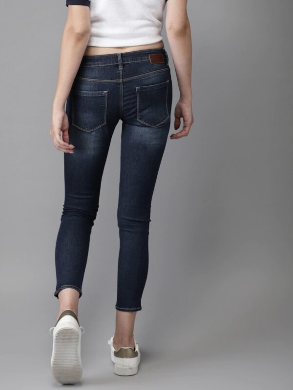 HERE&NOW Women Skinny Fit Mid-Rise Mildly Distressed Stretchable Ankle Length Jeans