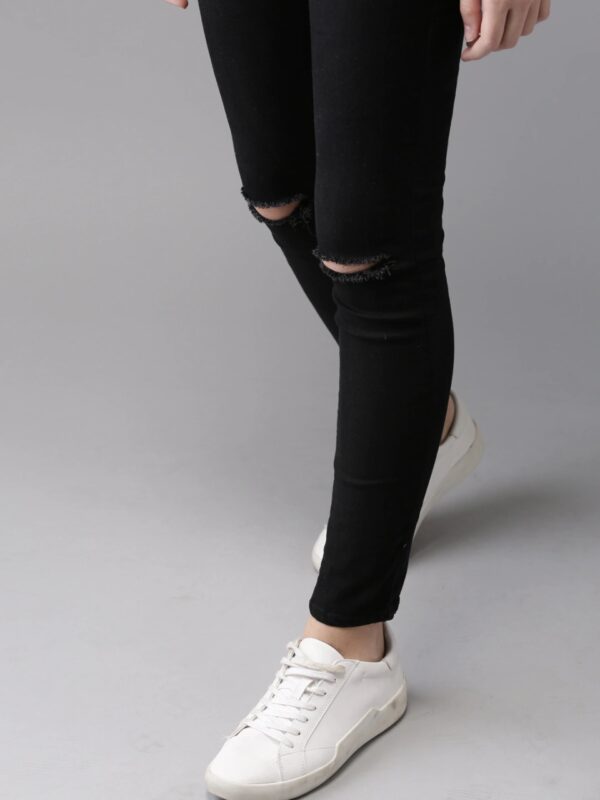 HERE&NOW Women Skinny Fit Mid-Rise Slash Knee Stretchable Jeans