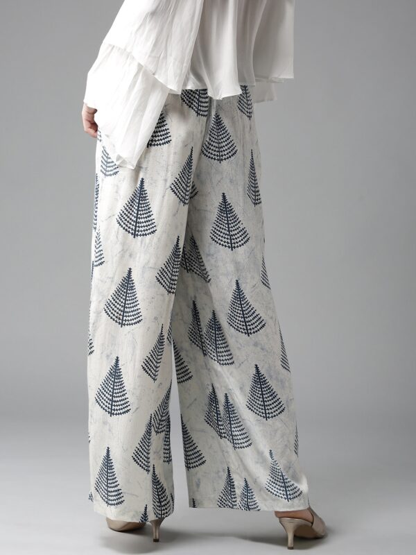 HERE&NOW Women Printed Wide Leg Palazzos